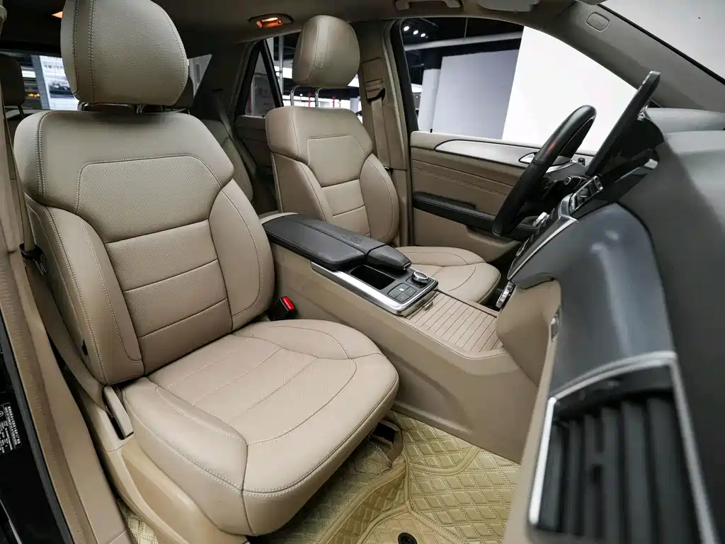 Mercedes-Benz M-Class — миниатюра 7