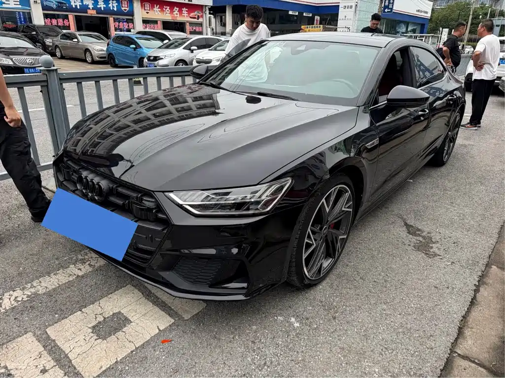 Audi A7L