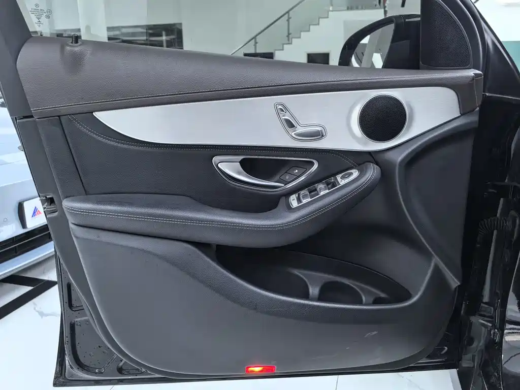 Mercedes-Benz GLC — миниатюра 4