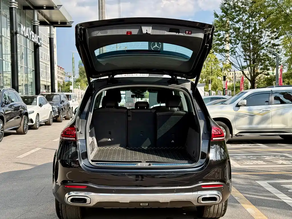 Mercedes-Benz GLE (Import) — миниатюра 23