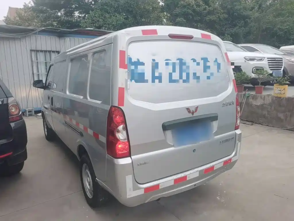 Wuling Rongguang — миниатюра 5