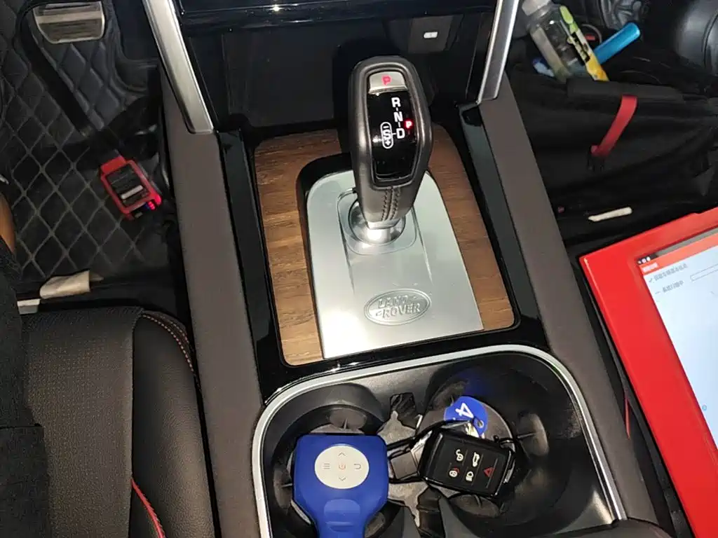 Land Rover Discovery Sport Hybrid — миниатюра 14