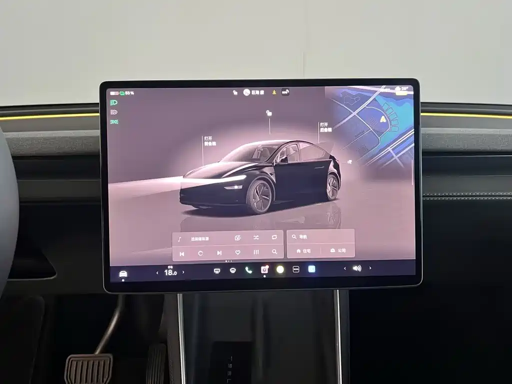Tesla Model Y — миниатюра 16