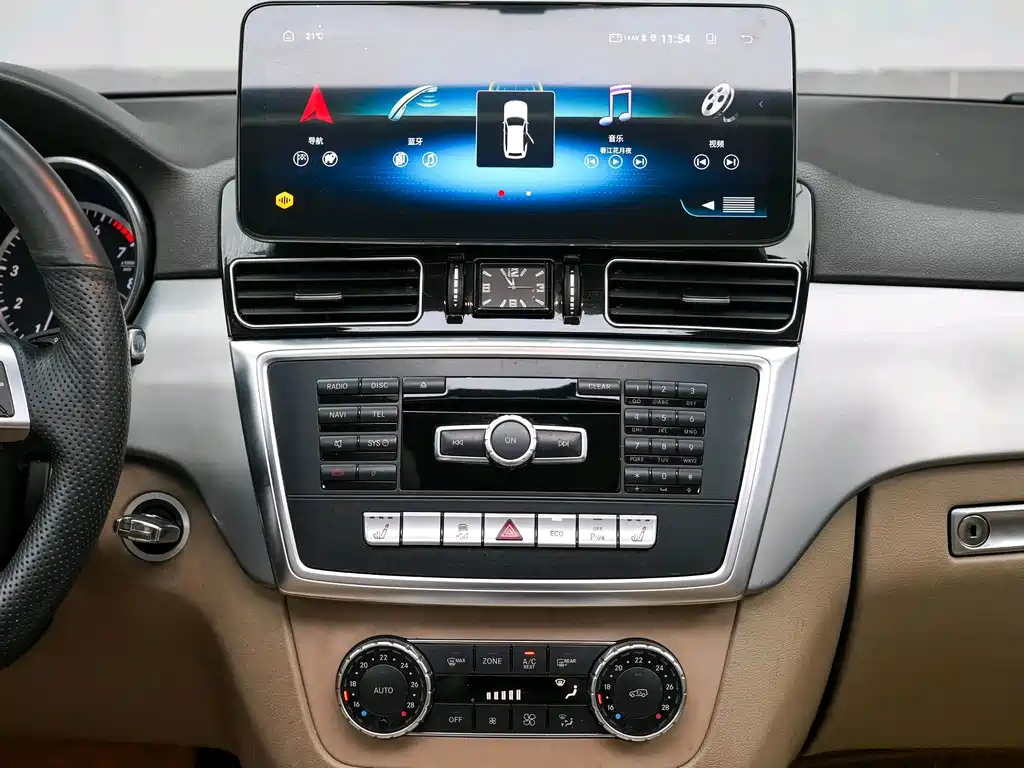 Mercedes-Benz M-Class — миниатюра 13