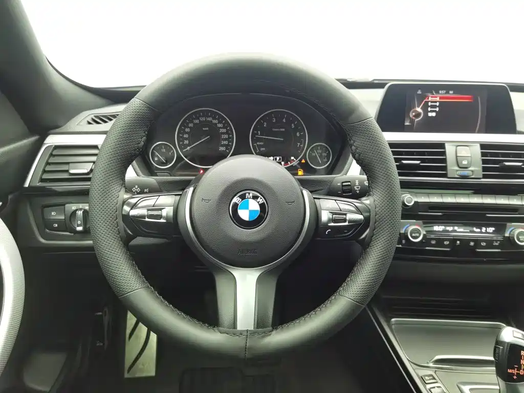 BMW 3 Series GT — миниатюра 11