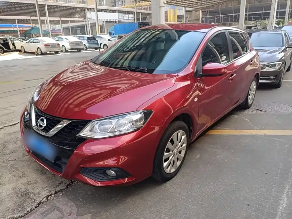 Nissan Tiida — миниатюра 2
