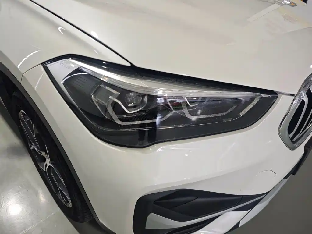 BMW X1 — миниатюра 9