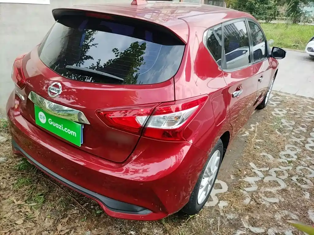 Nissan Tiida — миниатюра 7