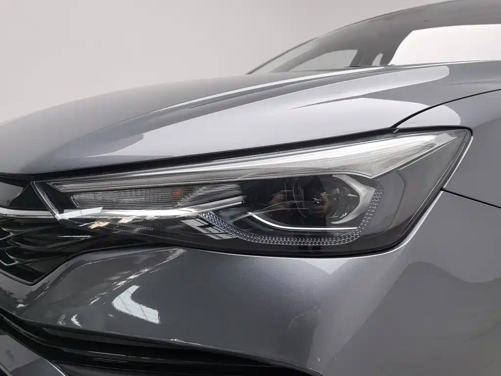 Roewe i5 — миниатюра 7
