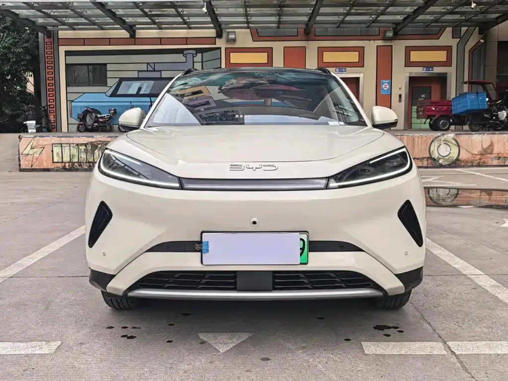 BYD Sealion 05 EV — миниатюра 2