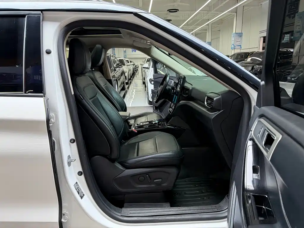 Ford Explorer — миниатюра 15