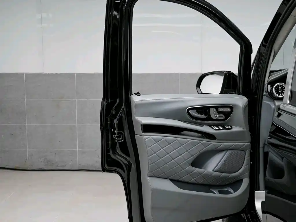 Mercedes-Benz Vito — миниатюра 6