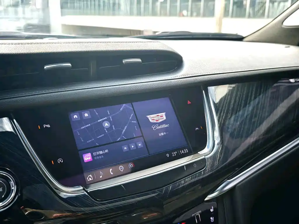 Cadillac XT6 — миниатюра 7