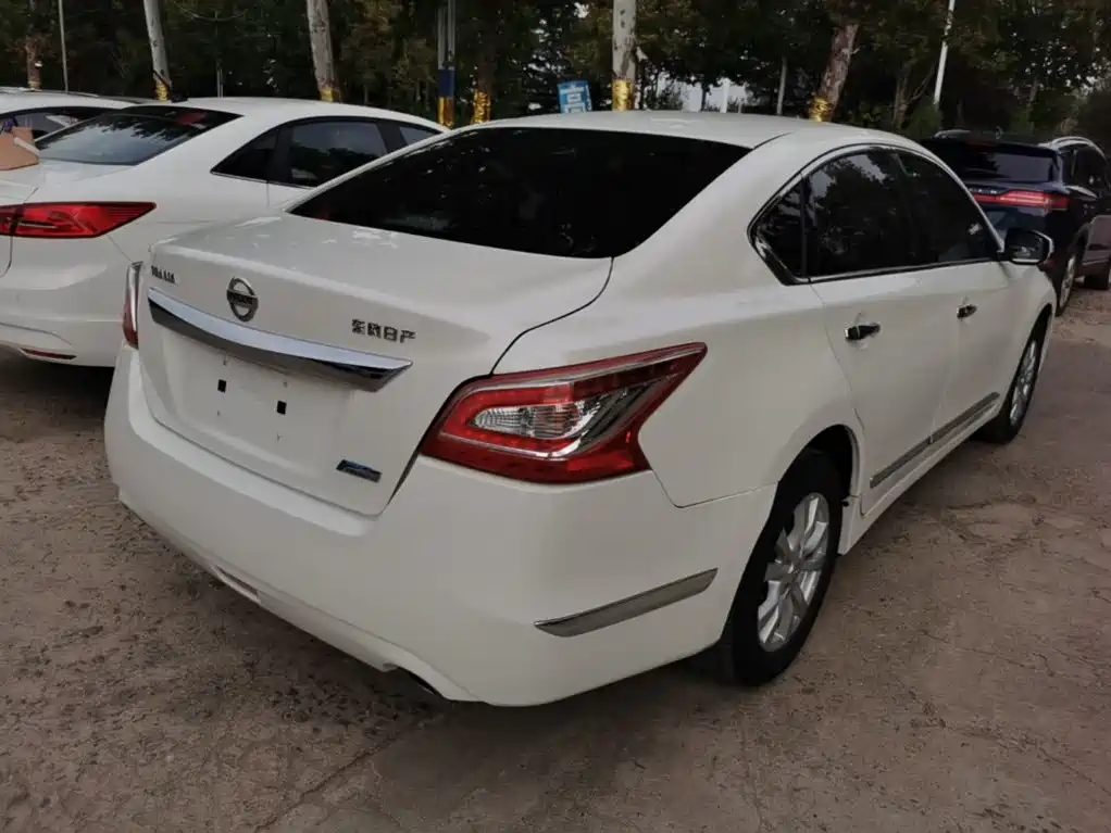 Nissan Teana — миниатюра 7