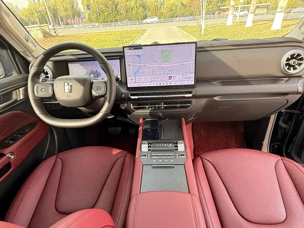 TANK TANK 300 NEW ENERGY