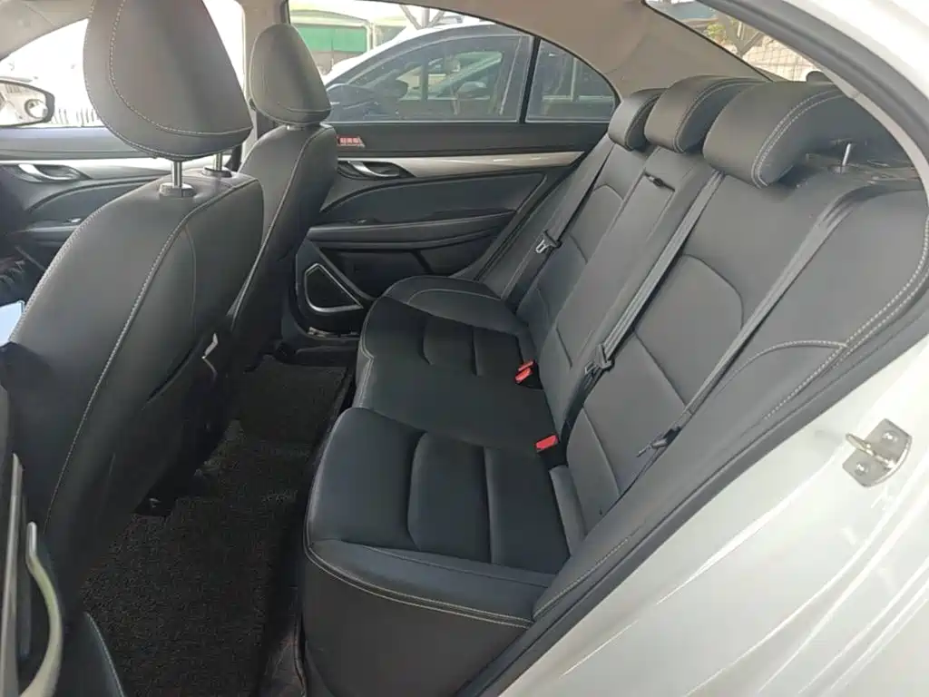 Geely Emgrand — миниатюра 17