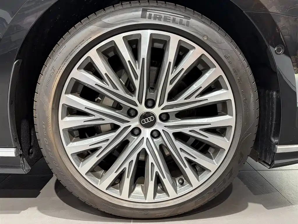 Audi A8 — миниатюра 16