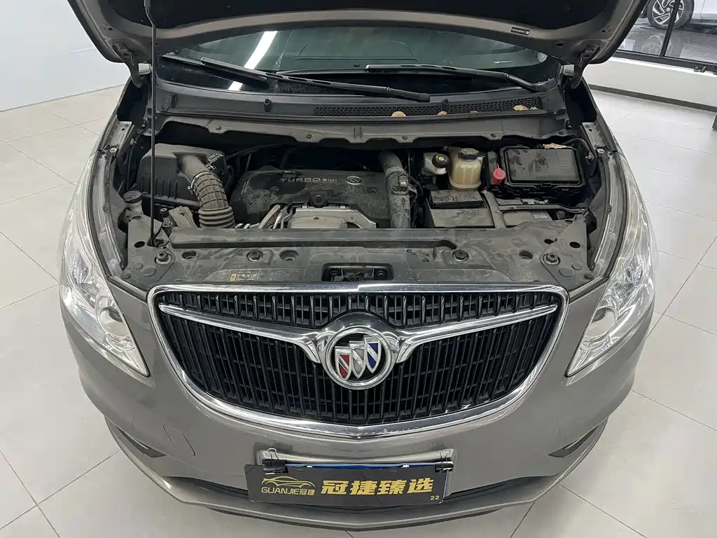 Buick GL8 — миниатюра 2