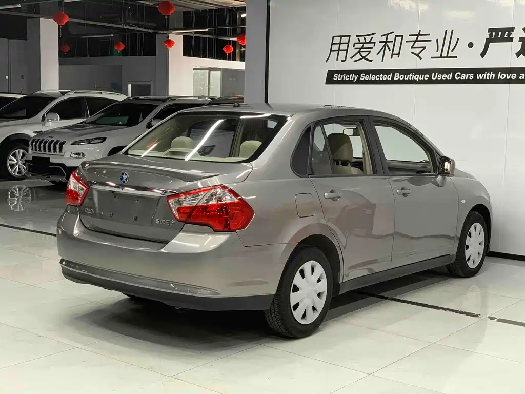 Venucia D50 — миниатюра 4