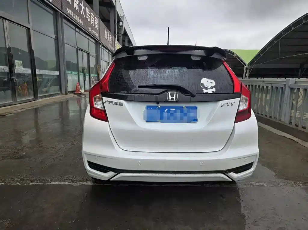 Honda Fit — миниатюра 5