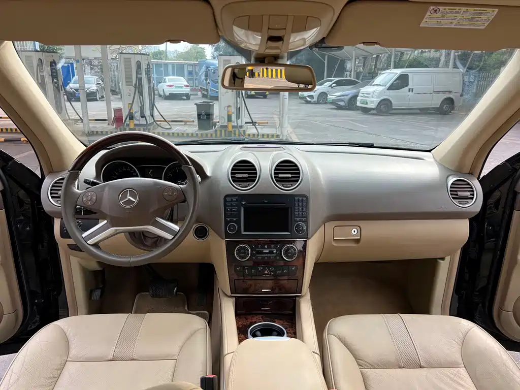 Mercedes-Benz M-Class — миниатюра 15