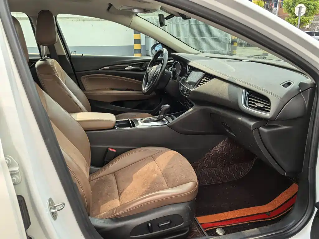 Buick Regal — миниатюра 14
