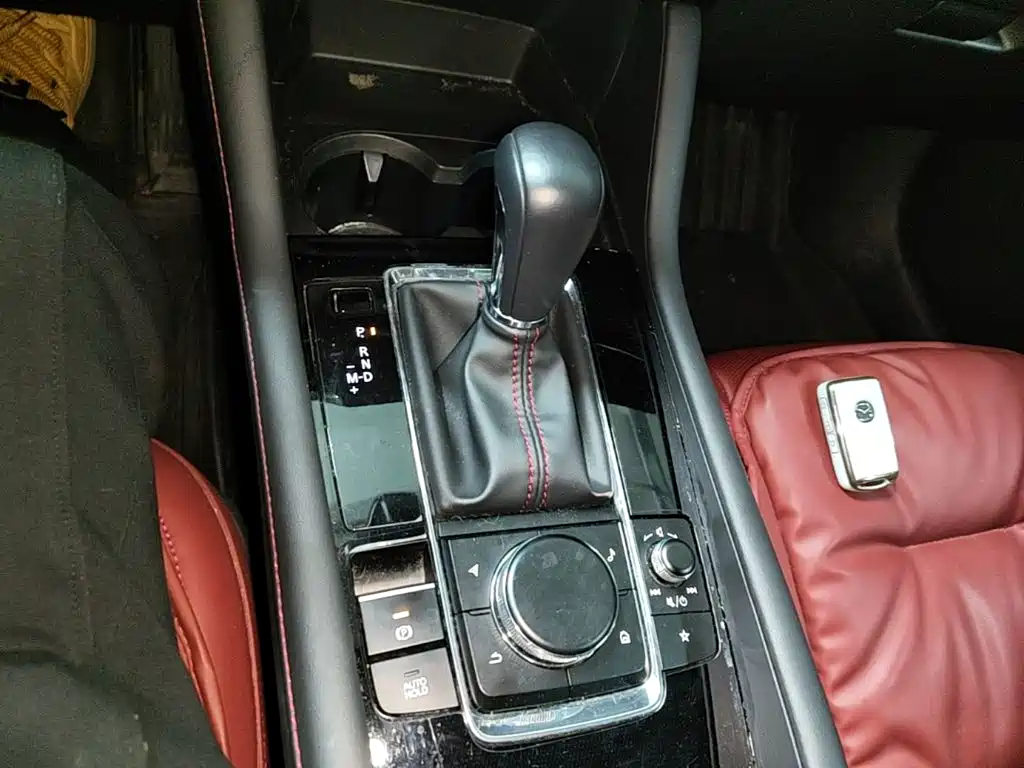 Mazda 3 Axela — миниатюра 14