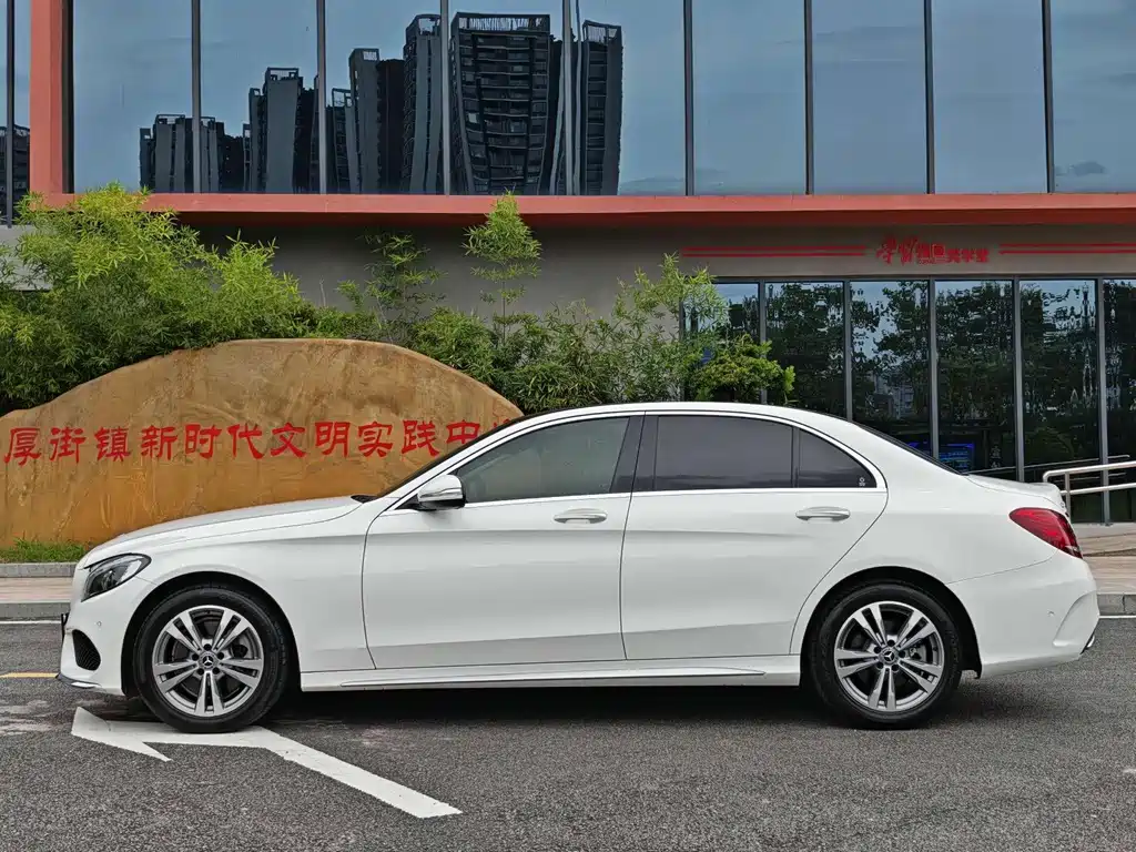 Mercedes-Benz C-Class C 2017 C 200 L Sport