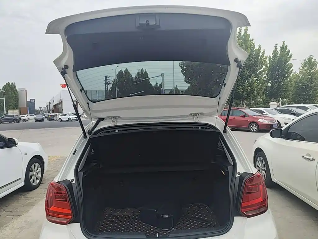 Volkswagen Polo — миниатюра 19