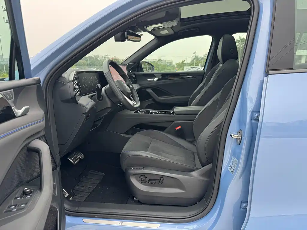 Volkswagen Tiguan L — миниатюра 5