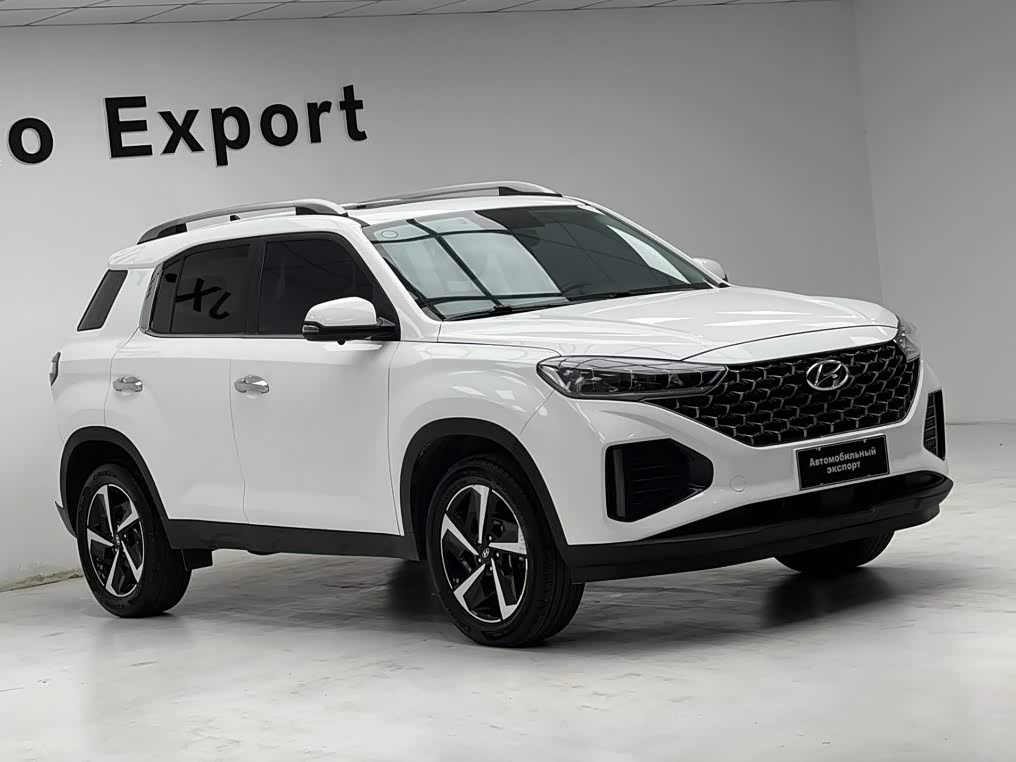 Hyundai Beijing Hyundai ix35 1.4 л 2022 г. Белый, пробег 20000 км