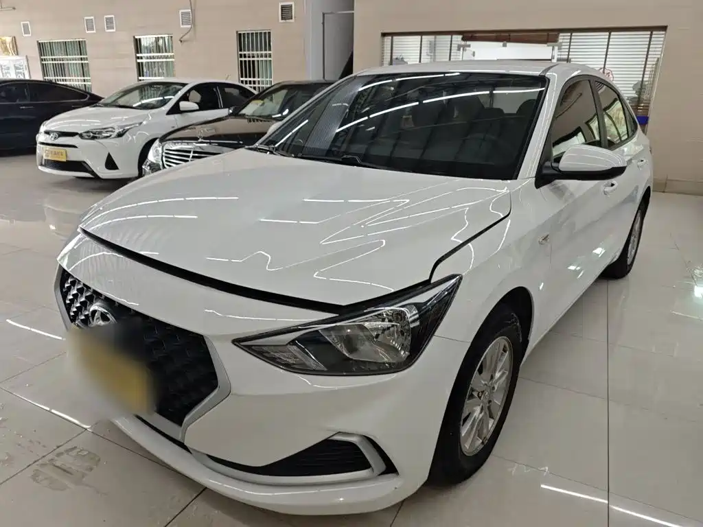 Hyundai Elantra — миниатюра 2