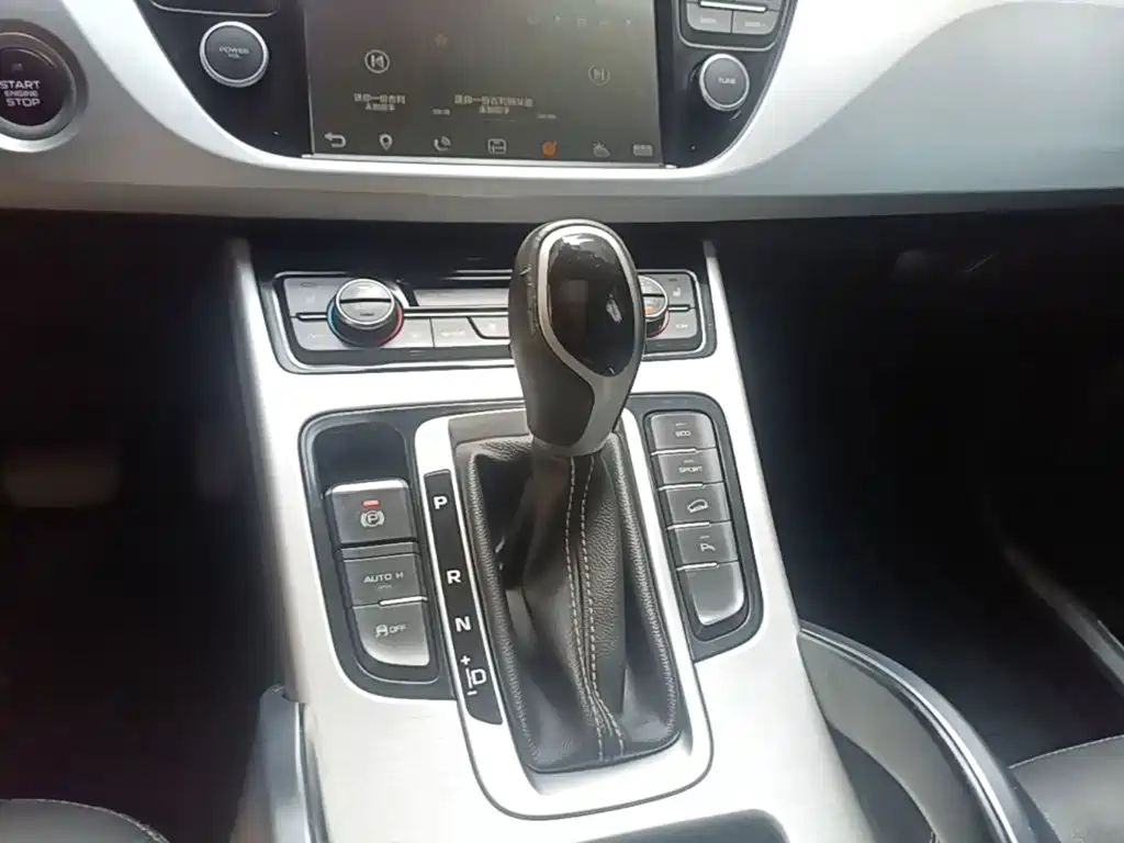 Geely Boyue — миниатюра 14