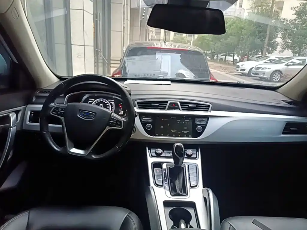 Geely Boyue — миниатюра 10