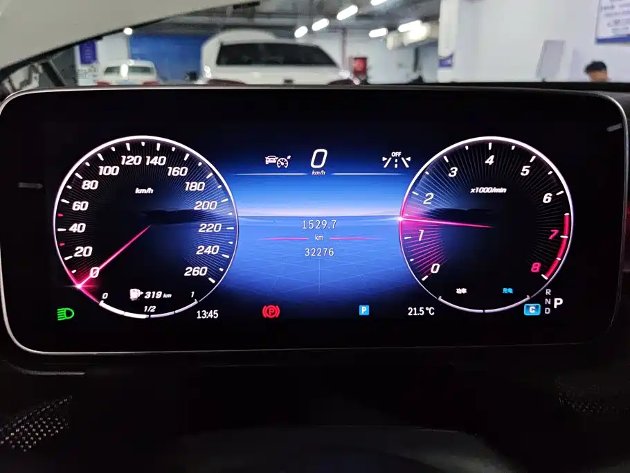 Mercedes-Benz C-Class — миниатюра 14