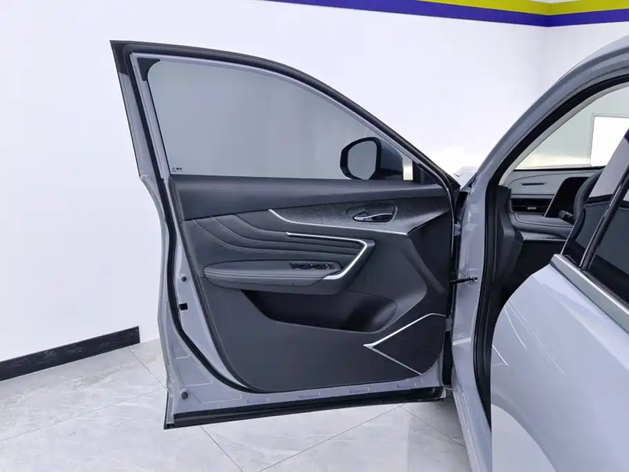 Venucia V — миниатюра 7