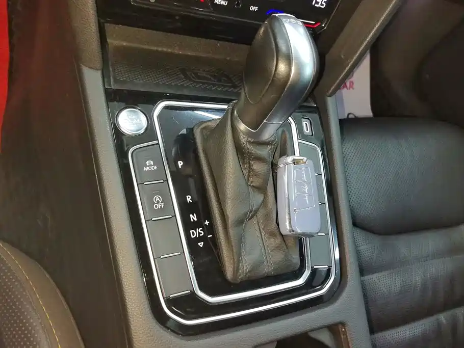Volkswagen CC — миниатюра 16