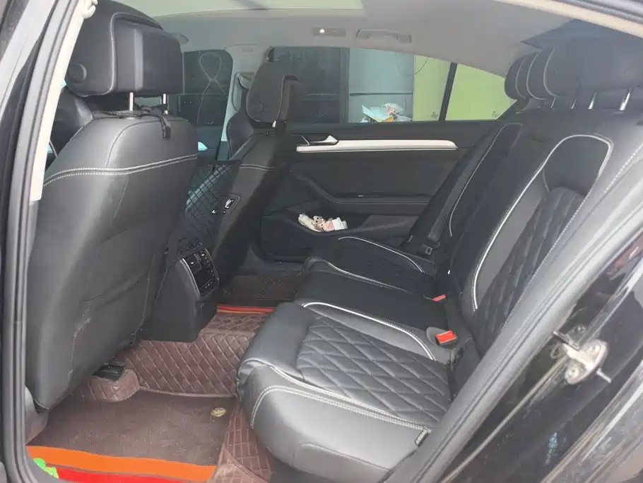 Volkswagen 迈腾 PHEV — миниатюра 11