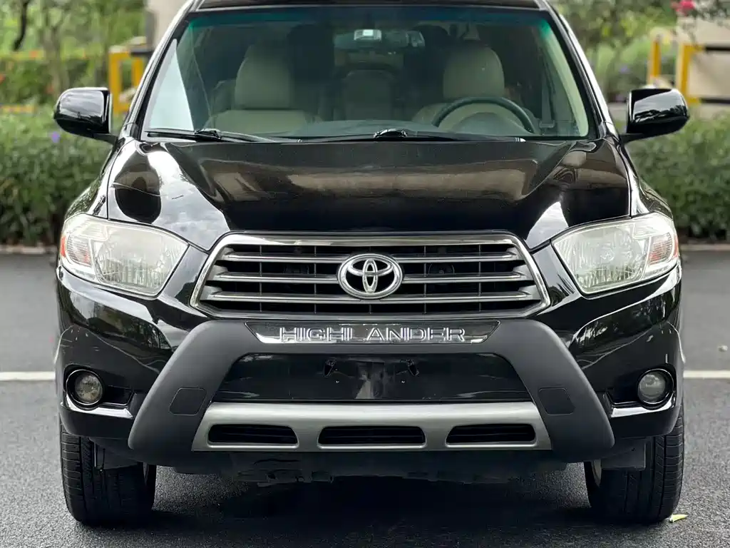Toyota Highlander 2011 2.7L 7 мест Luxury