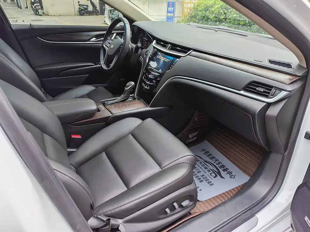 Cadillac XTS — миниатюра 10