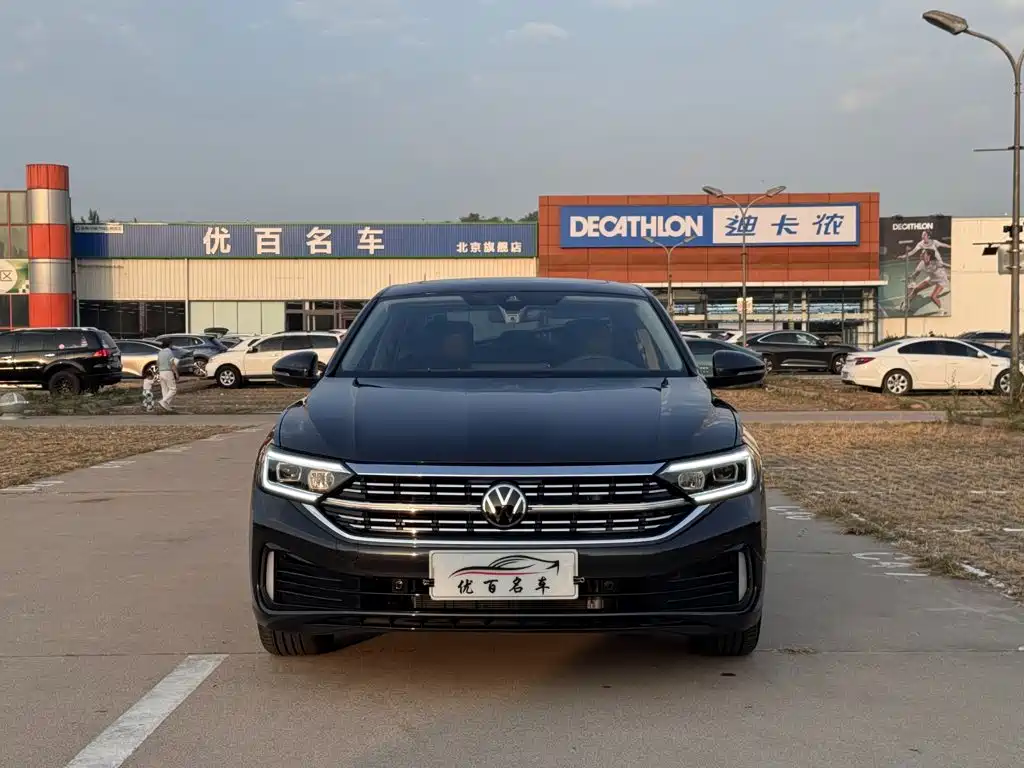 Volkswagen Sagitar — миниатюра 2