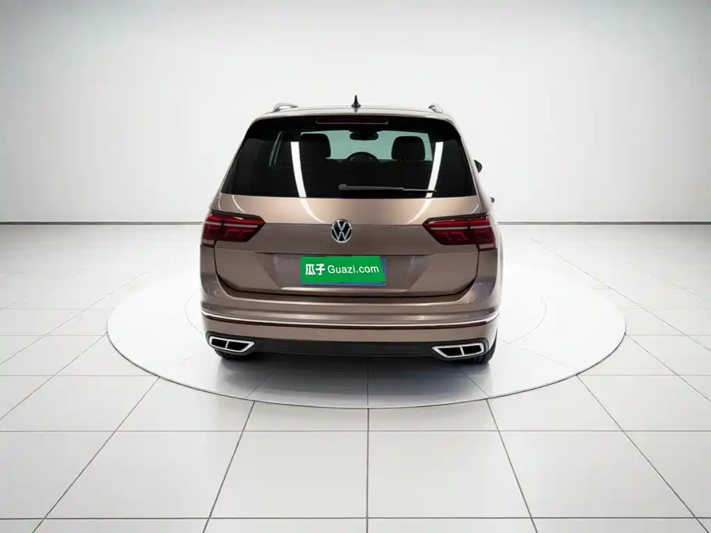 Volkswagen Tiguan L — миниатюра 3