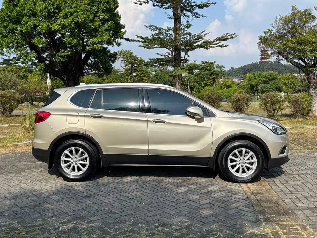 Buick Envision Plus — миниатюра 8