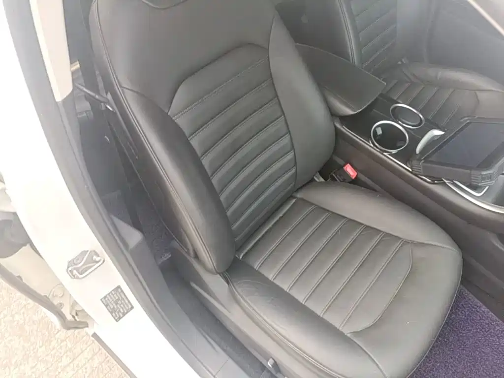 Ford Mondeo — миниатюра 25