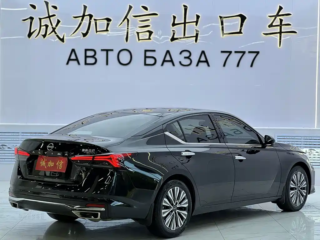 Nissan Teana — миниатюра 6