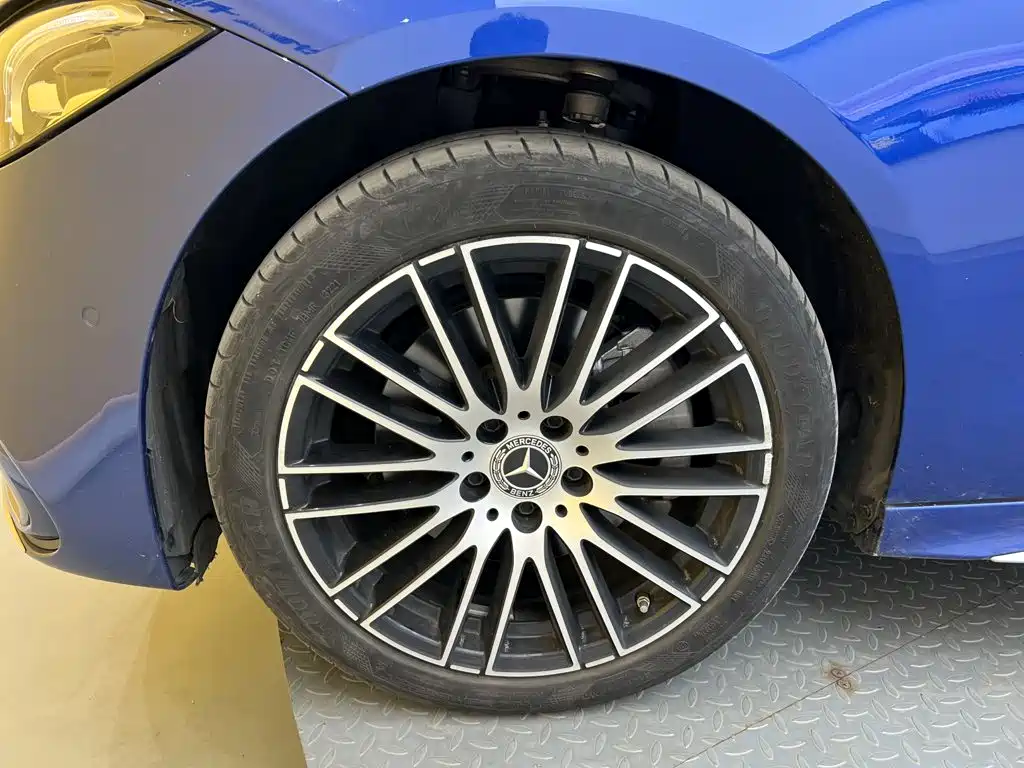 Mercedes-Benz C-Class — миниатюра 9