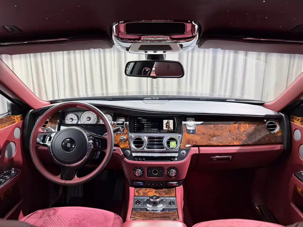 Rolls-Royce Ghost — миниатюра 7