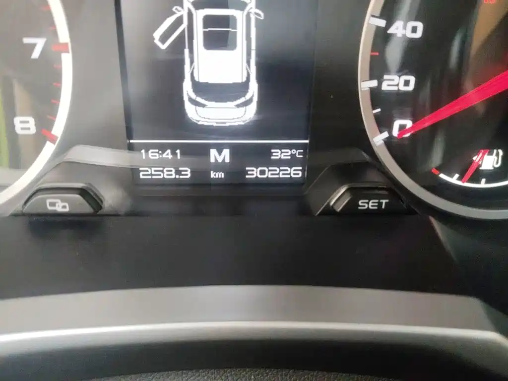 Geely Boyue — миниатюра 8