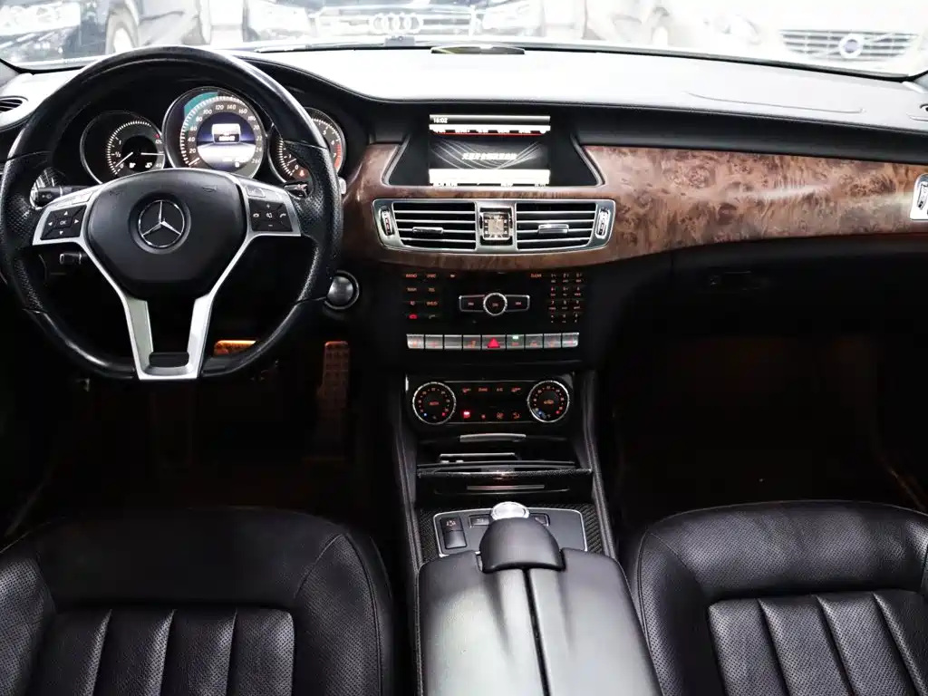 Mercedes-Benz CLS — миниатюра 6