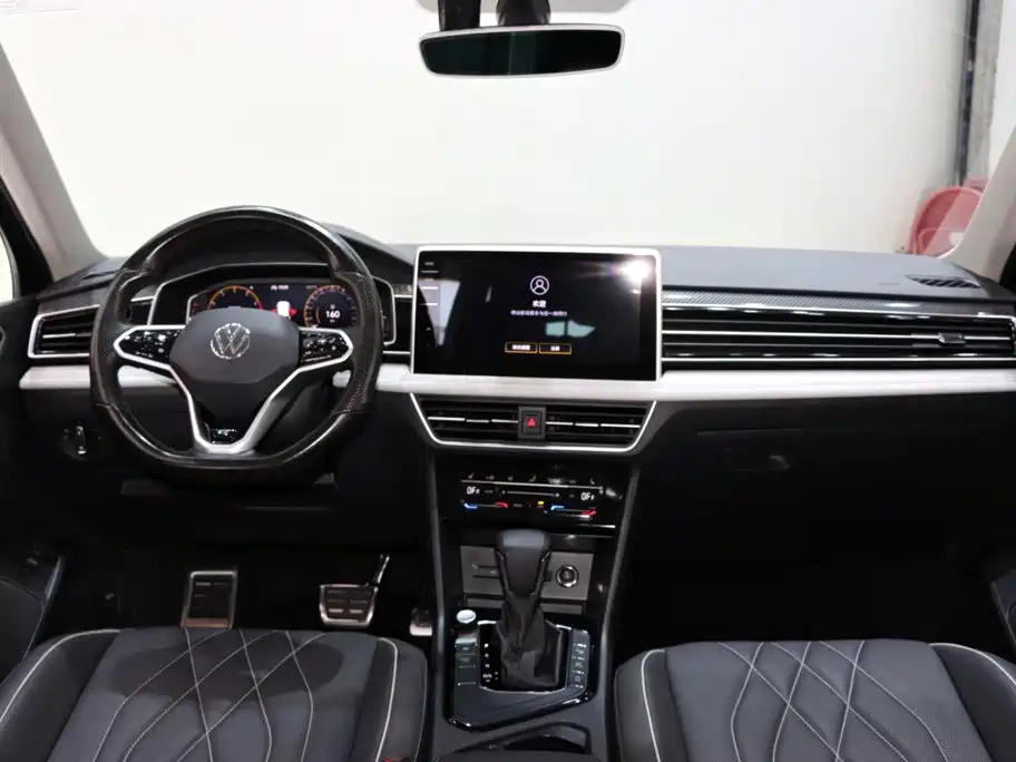Volkswagen Tiguan L 2022 — фото 12